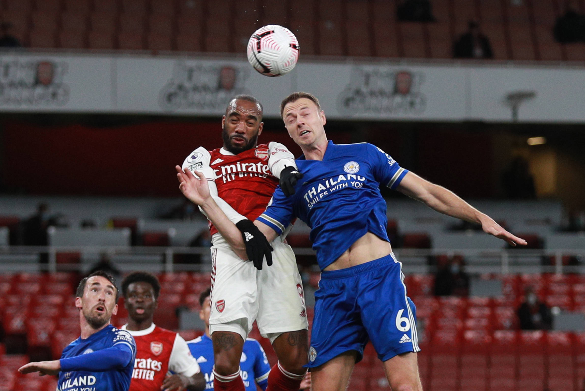 员并肩作战 员并肩作战